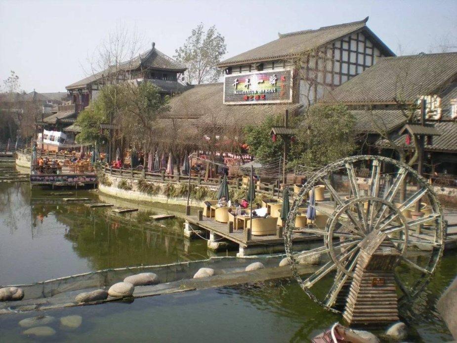 女孩巴厘岛度假